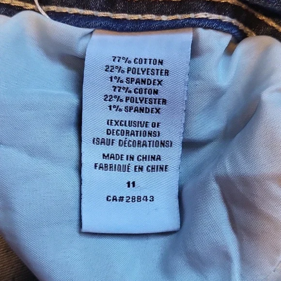 Denim Capri. - Picture 4 of 4